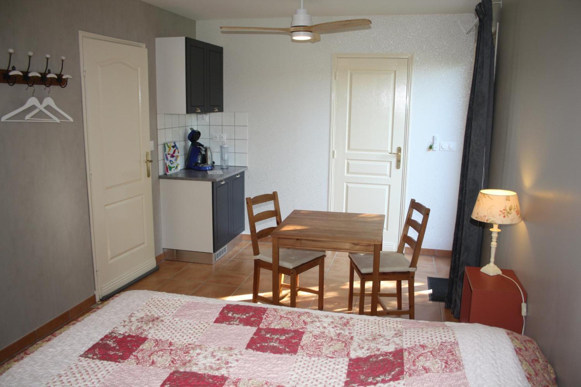Repos Chez Margot Bed & Breakfast Fajoles Luaran gambar